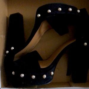 Ladies heels